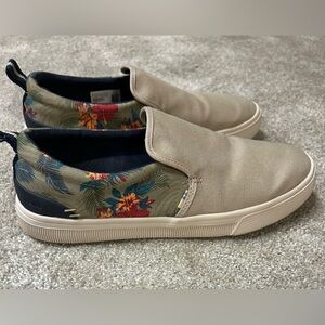 Toms Navy Slip-On Shoes with Multicolor Trim 9
